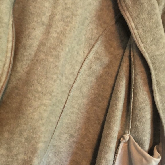 Columbia Fleece Jacket, zippered pockets, toggle waist, size XL, EUC - Picture 6 of 8